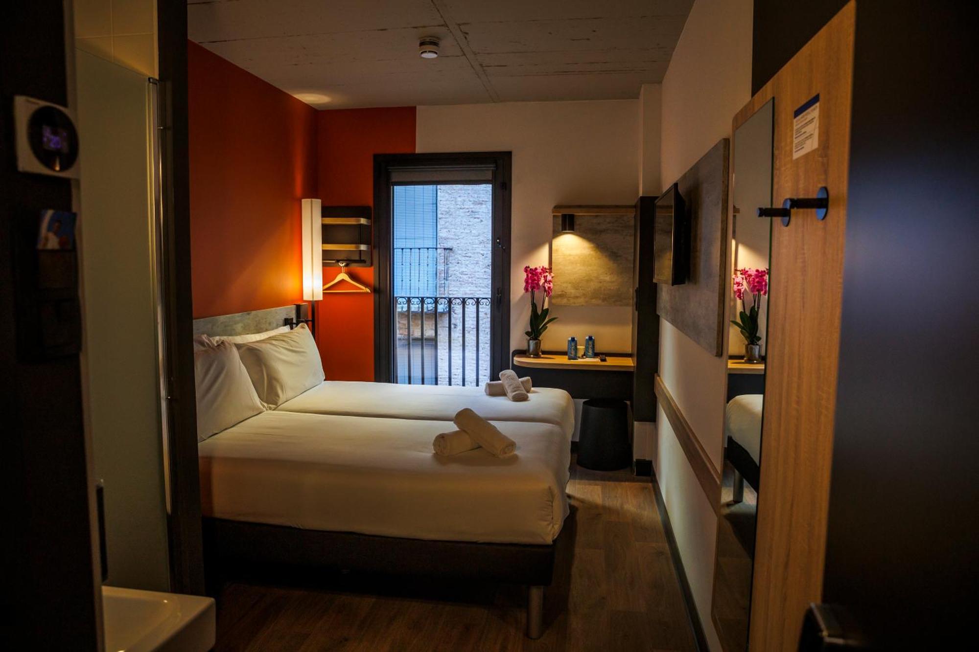 Ibis Budget Logrono Centro Eksteriør billede