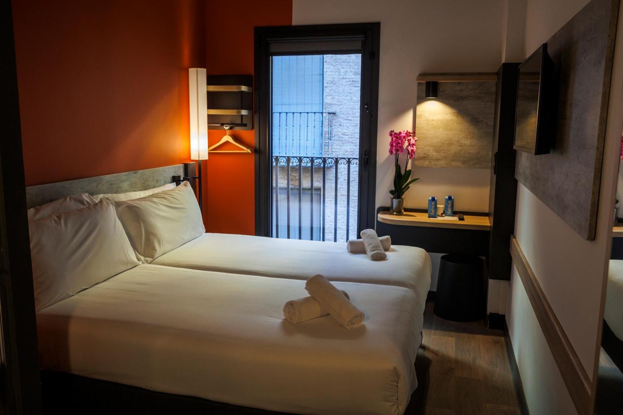 Ibis Budget Logrono Centro Eksteriør billede