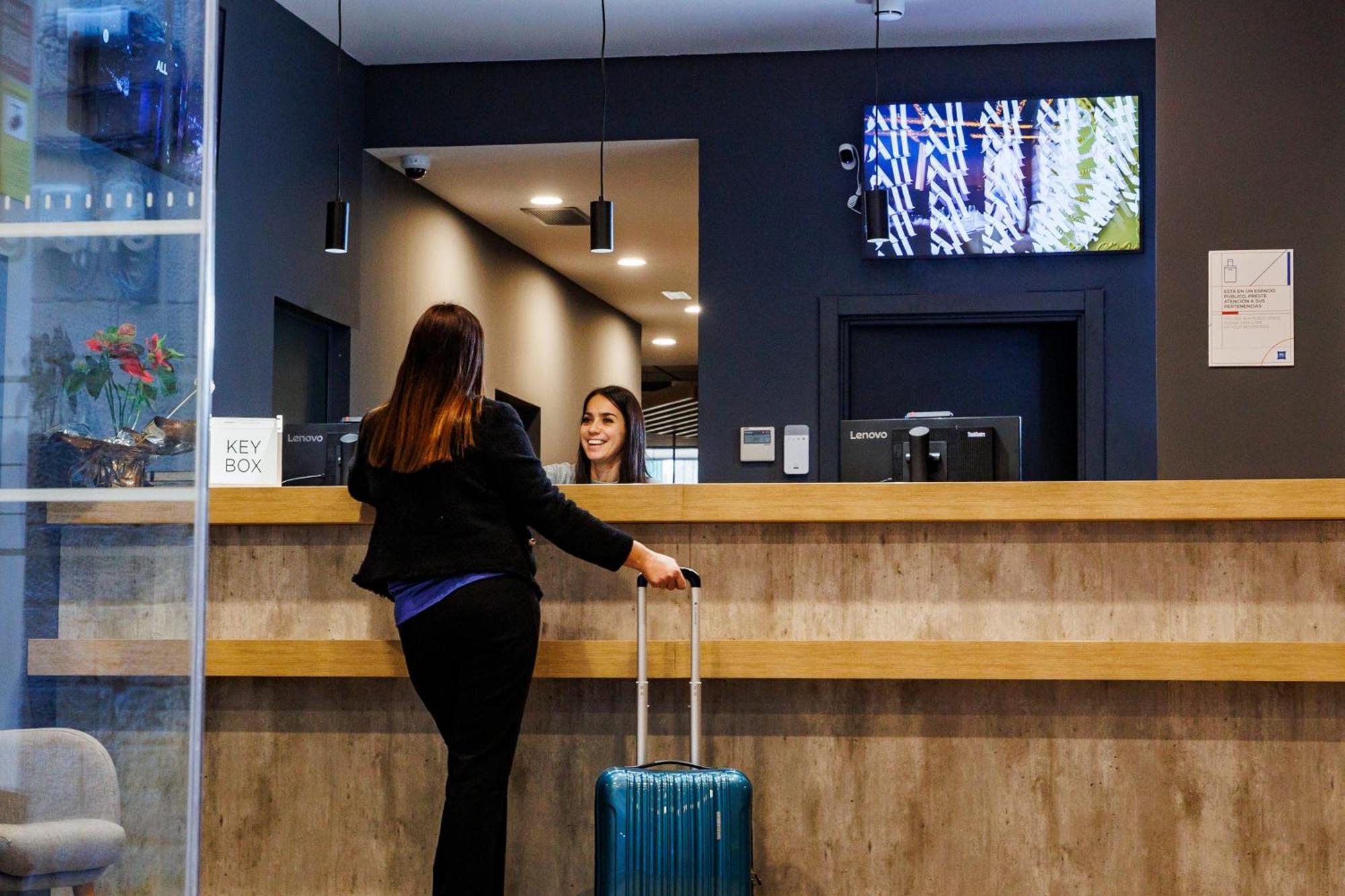 Ibis Budget Logrono Centro Eksteriør billede