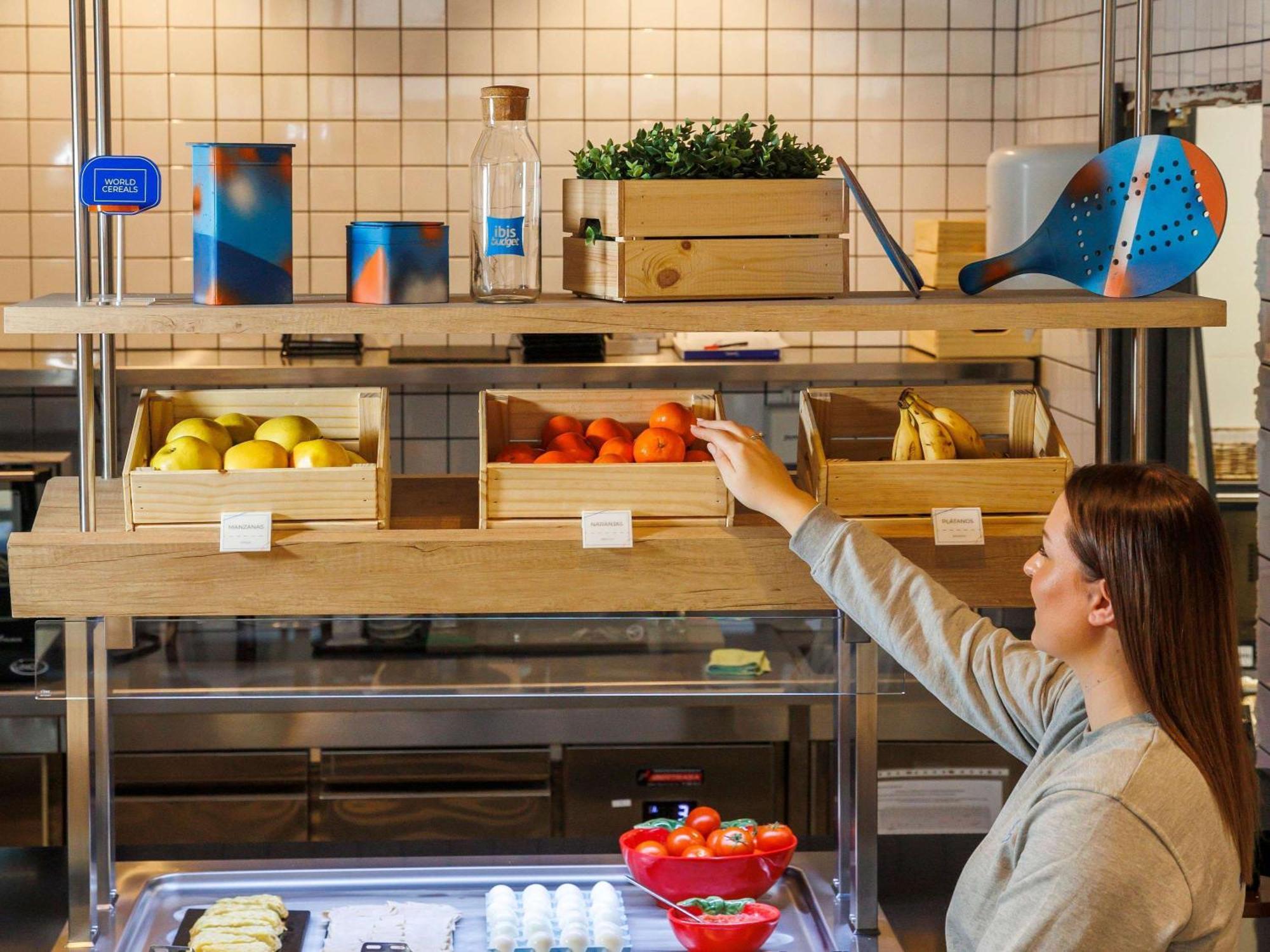 Ibis Budget Logrono Centro Eksteriør billede