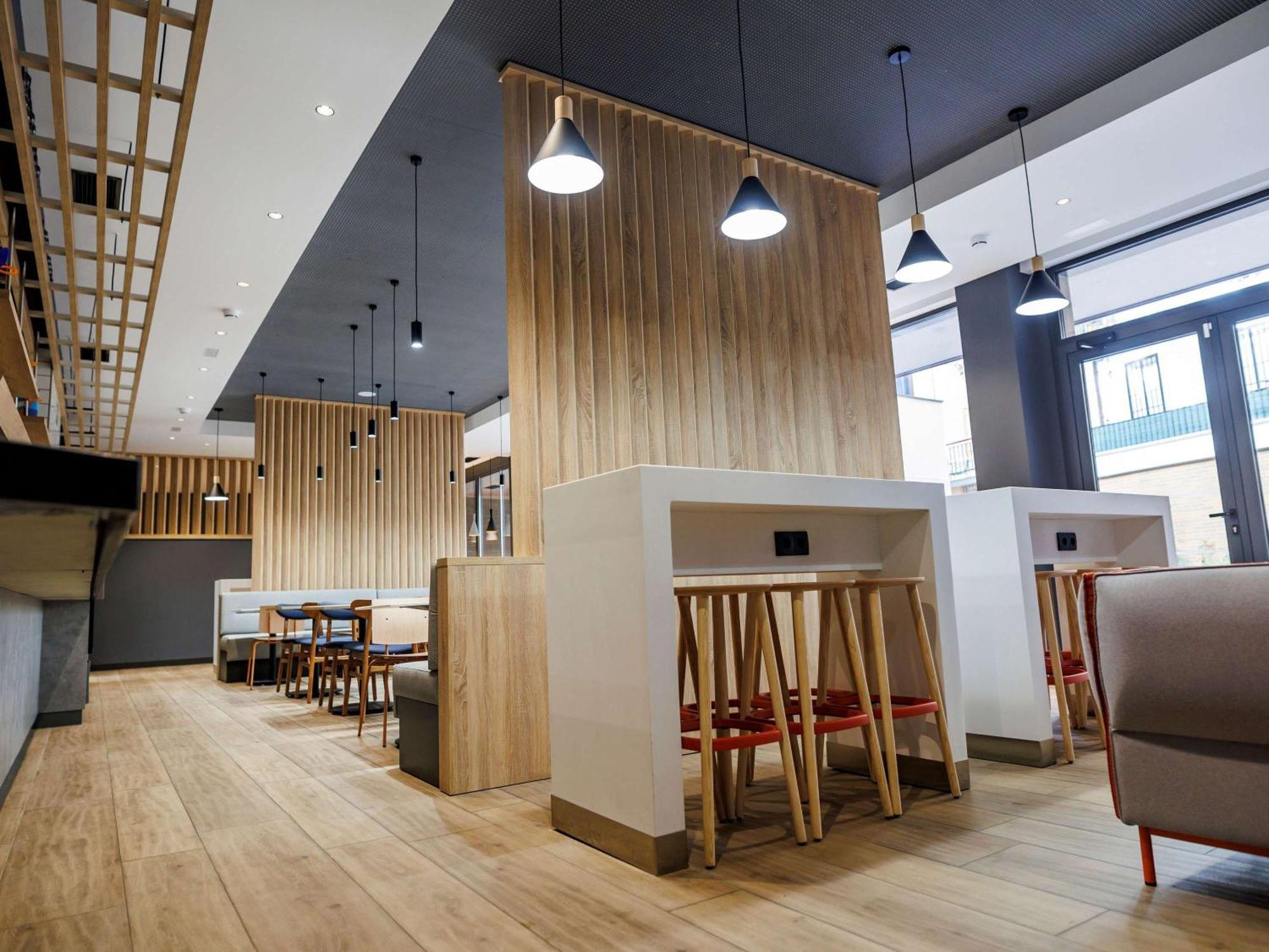 Ibis Budget Logrono Centro Eksteriør billede